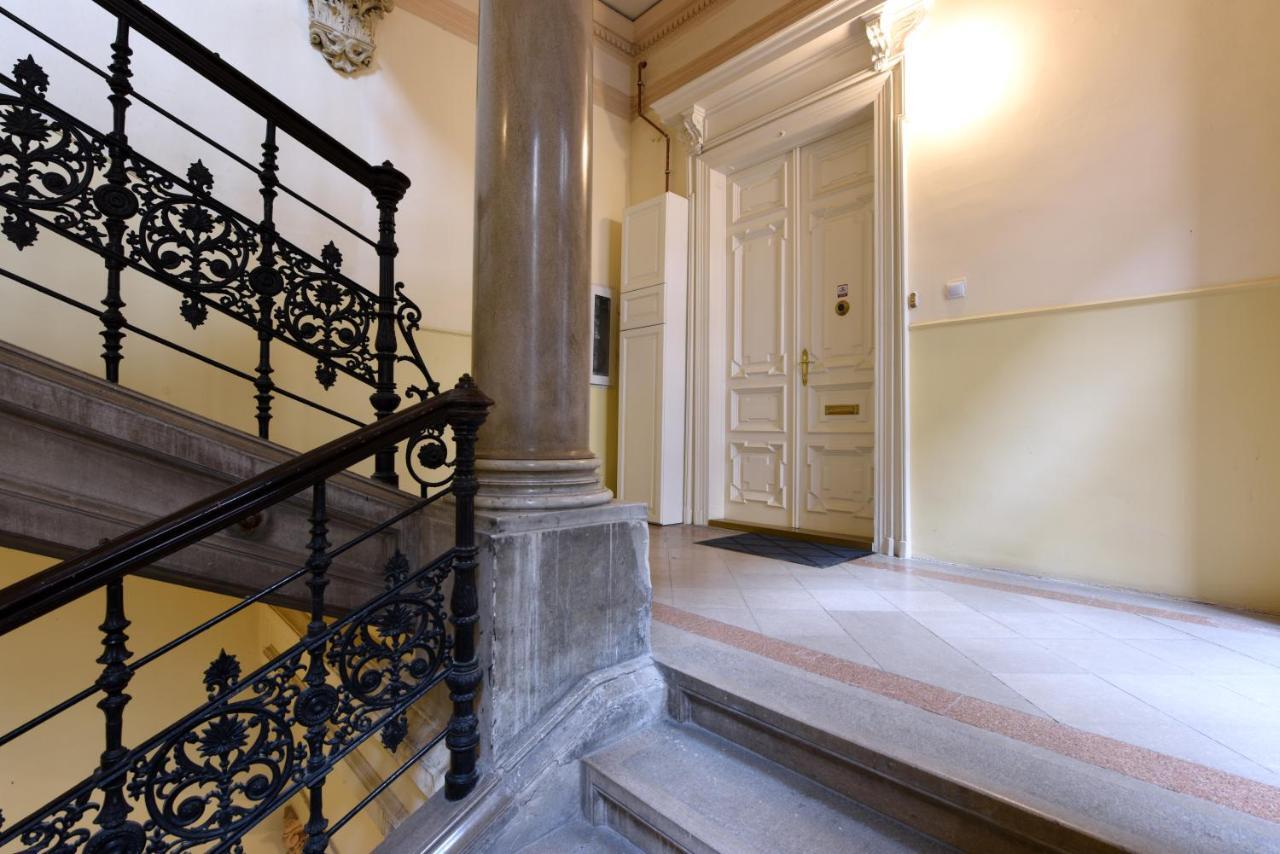 Count Zrinyi Basilica Luxurious Residence Budapeste Exterior foto